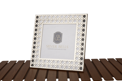 The Zaria Frame – Patterned Silver